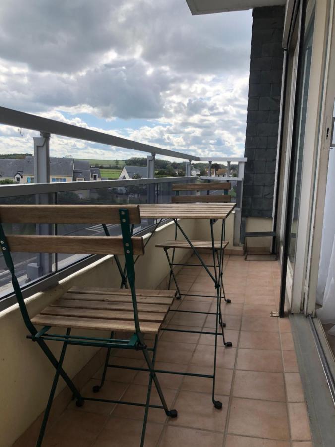 Bleu Sale - F2 Courseulles Avec Balcon Apartment Exterior foto